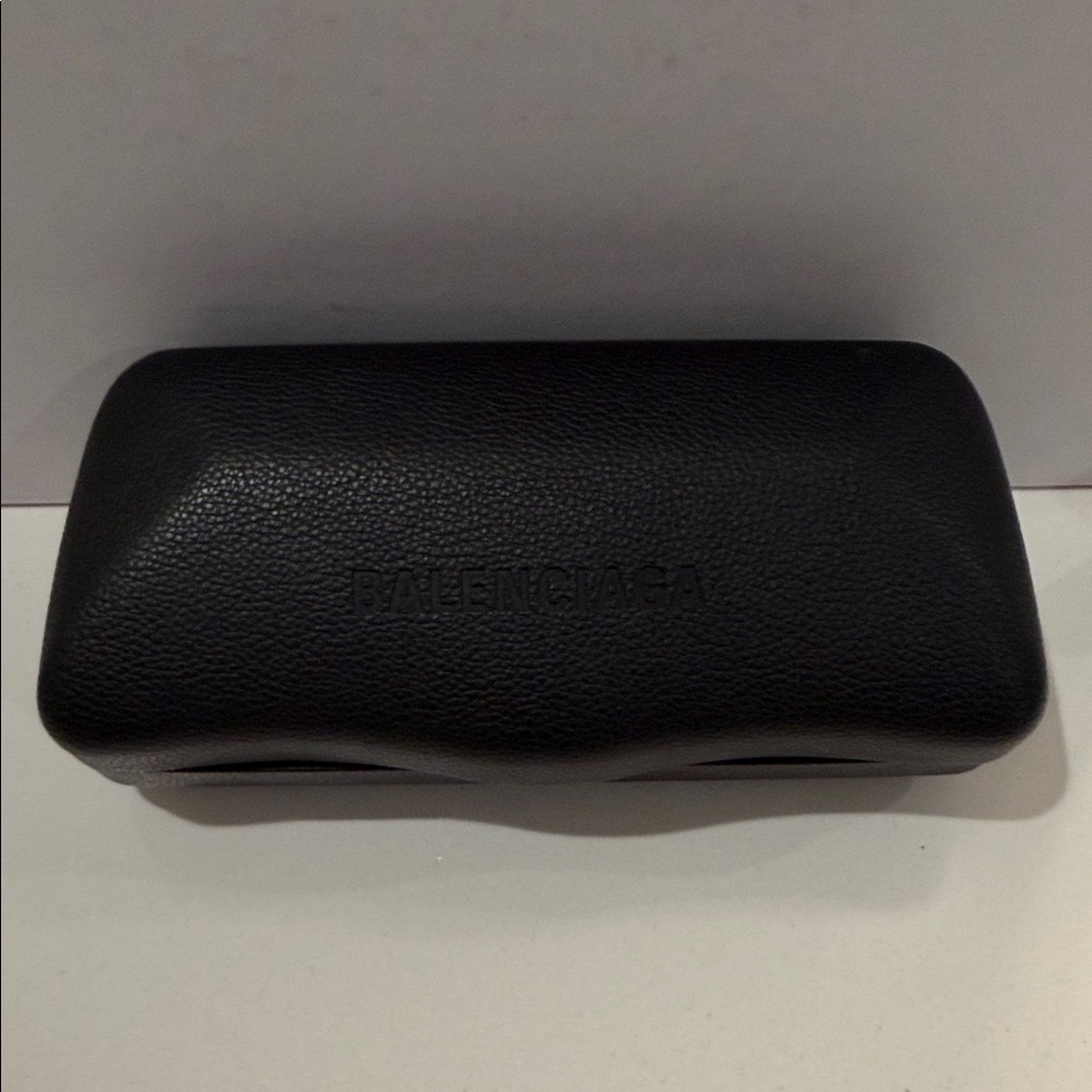 Balenciaga Classic White Sunglasses - Picture 12 of 12